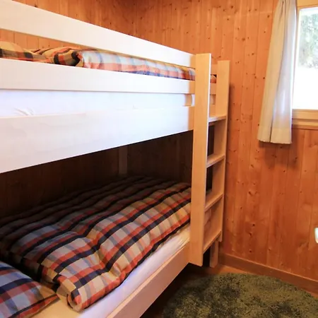 Cozy Chalet At 1600m Altitude Near Lenzerheide Appartamento *